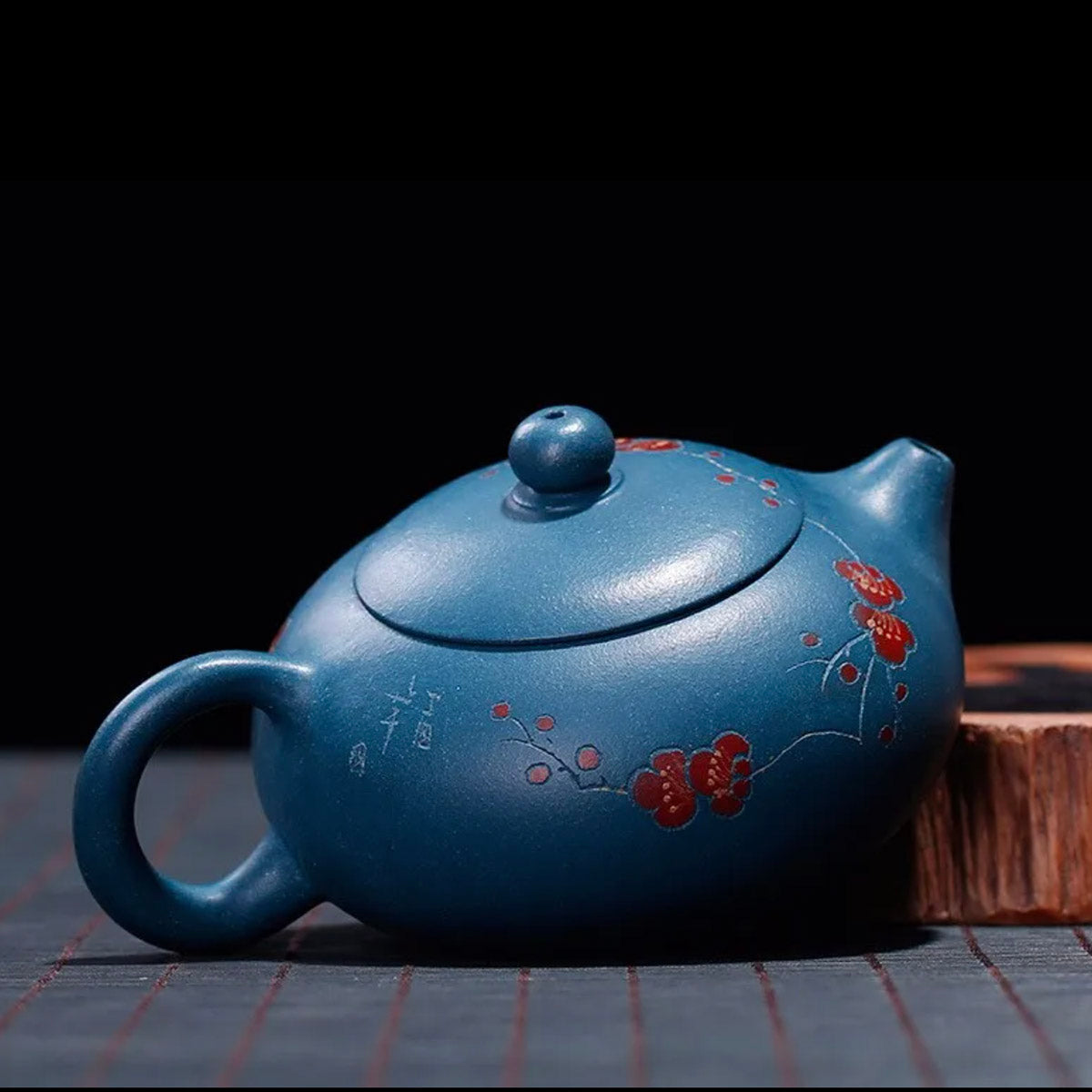 Yixing Zisha Blue Teapot – Handcrafted Purple Clay
